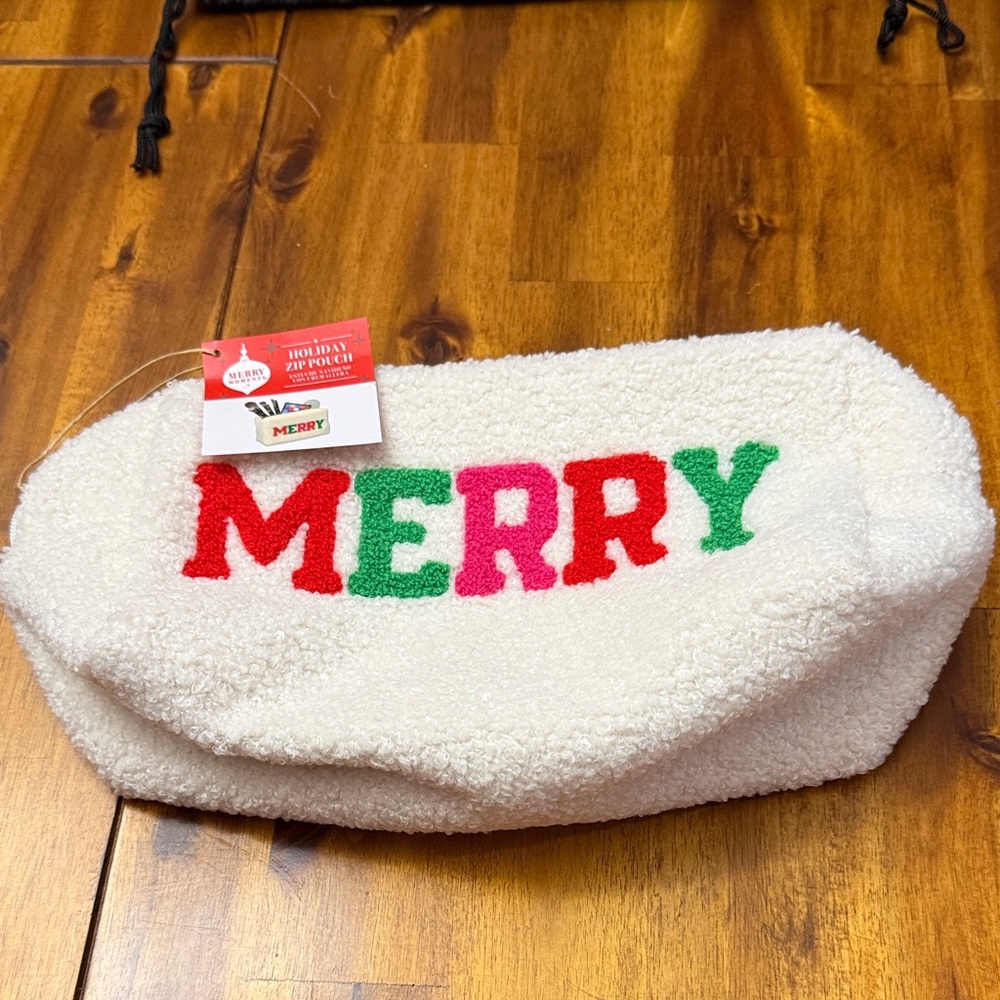 White Merry Textured Pouch